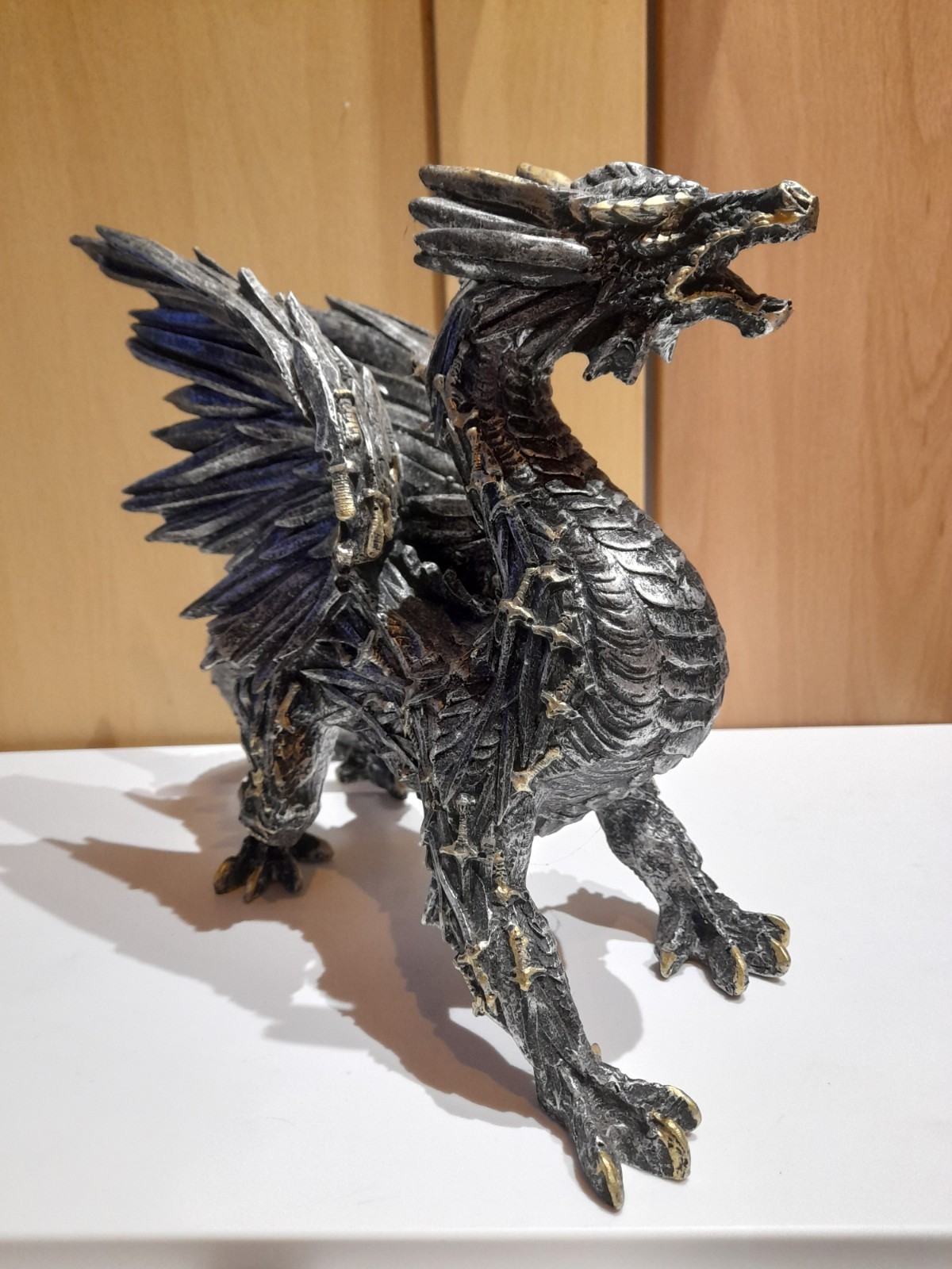 Legend Of The Swords Valyrian Blades Roaring Dragon Statue – Pre-Owned 8"