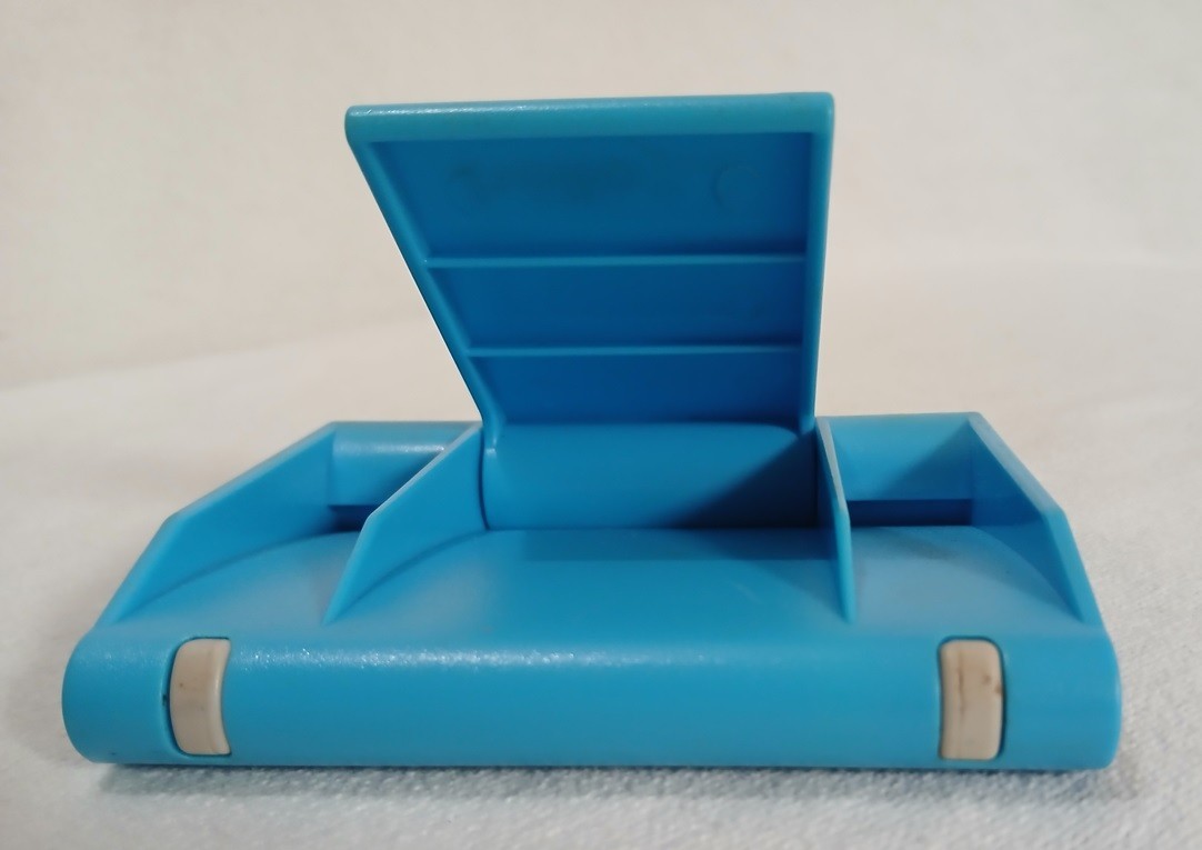 Hello by Design Blue Foldable Cellphone Stand Holder Rest for iPhone Tablet