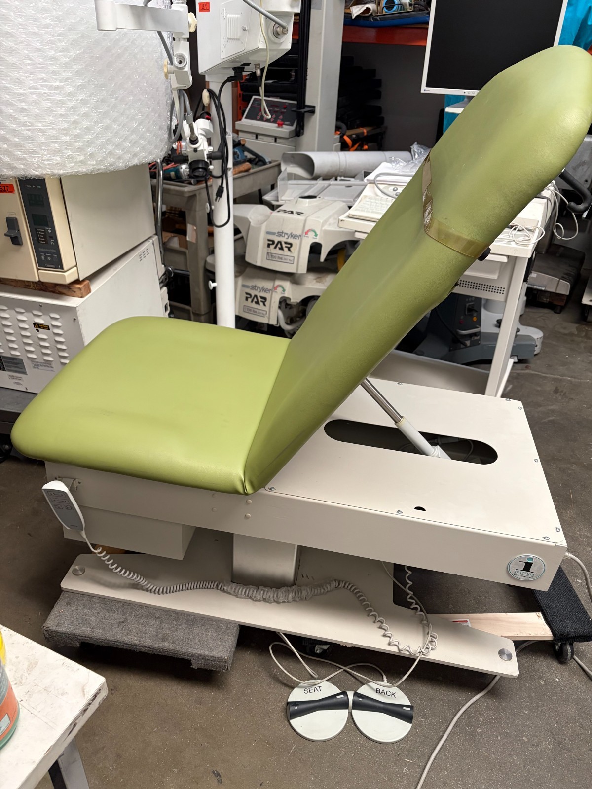 Intensa 460 series power exam table
