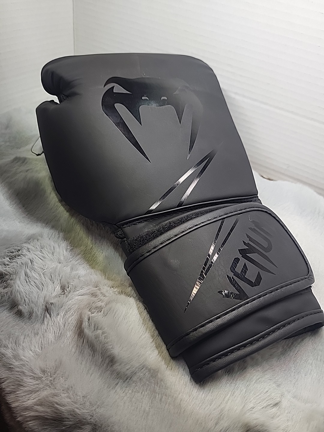One Venum Right Handed Boxing Glove, New Without Tags