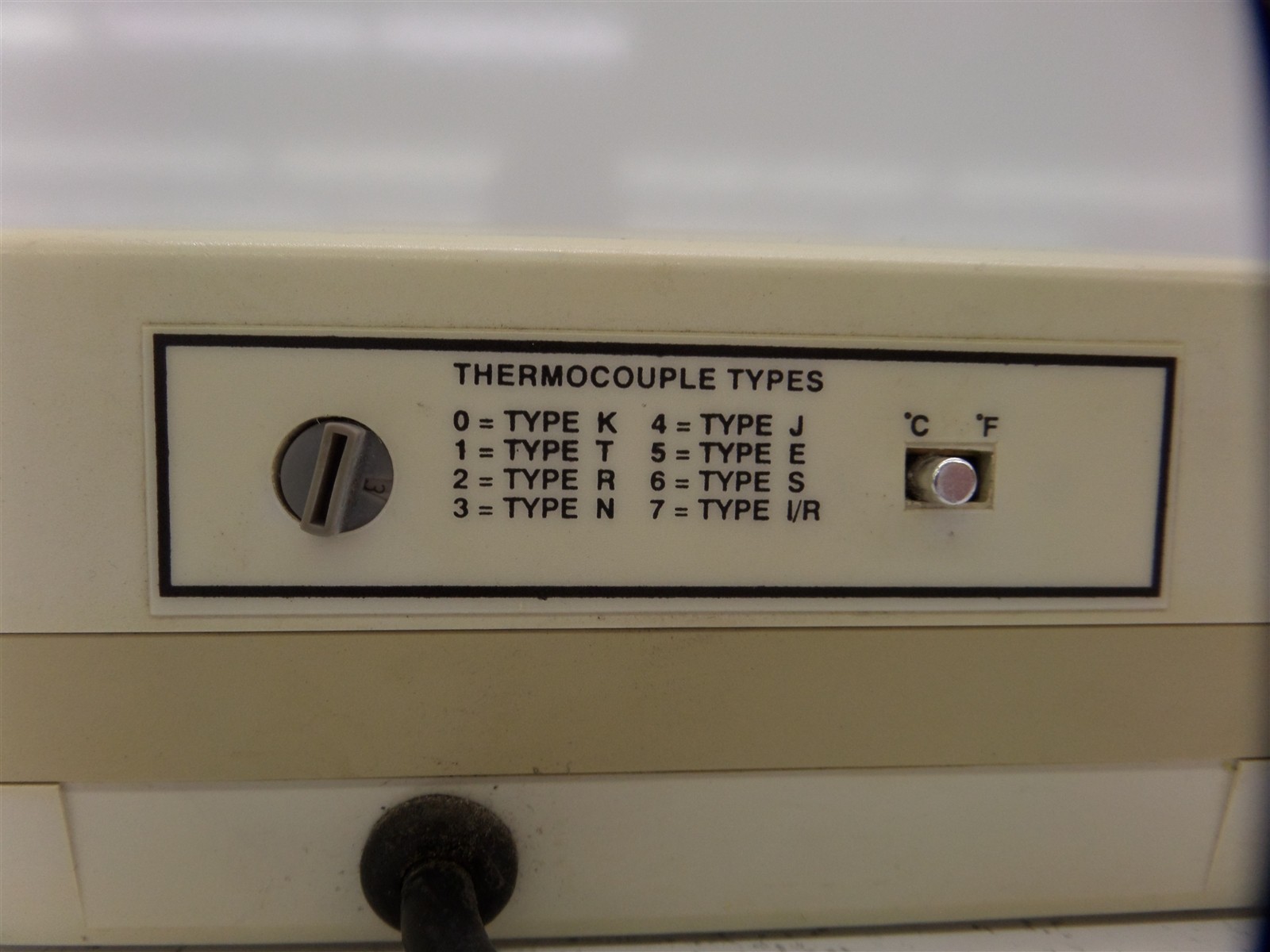 Omega Engineering BS6001A Benchtop Thermometer