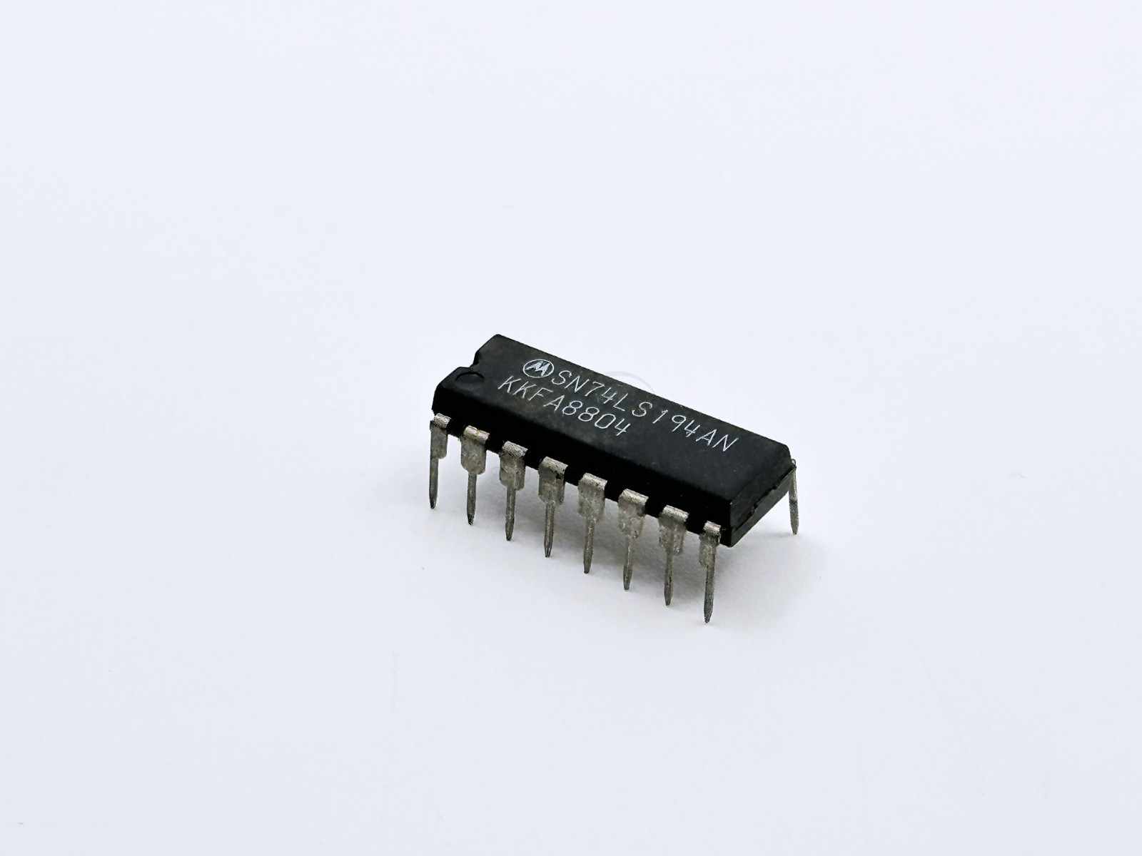 5PCS SN74LS194AN Motorola 4-Bit Bidirectional Universal Shift Register DIP-16