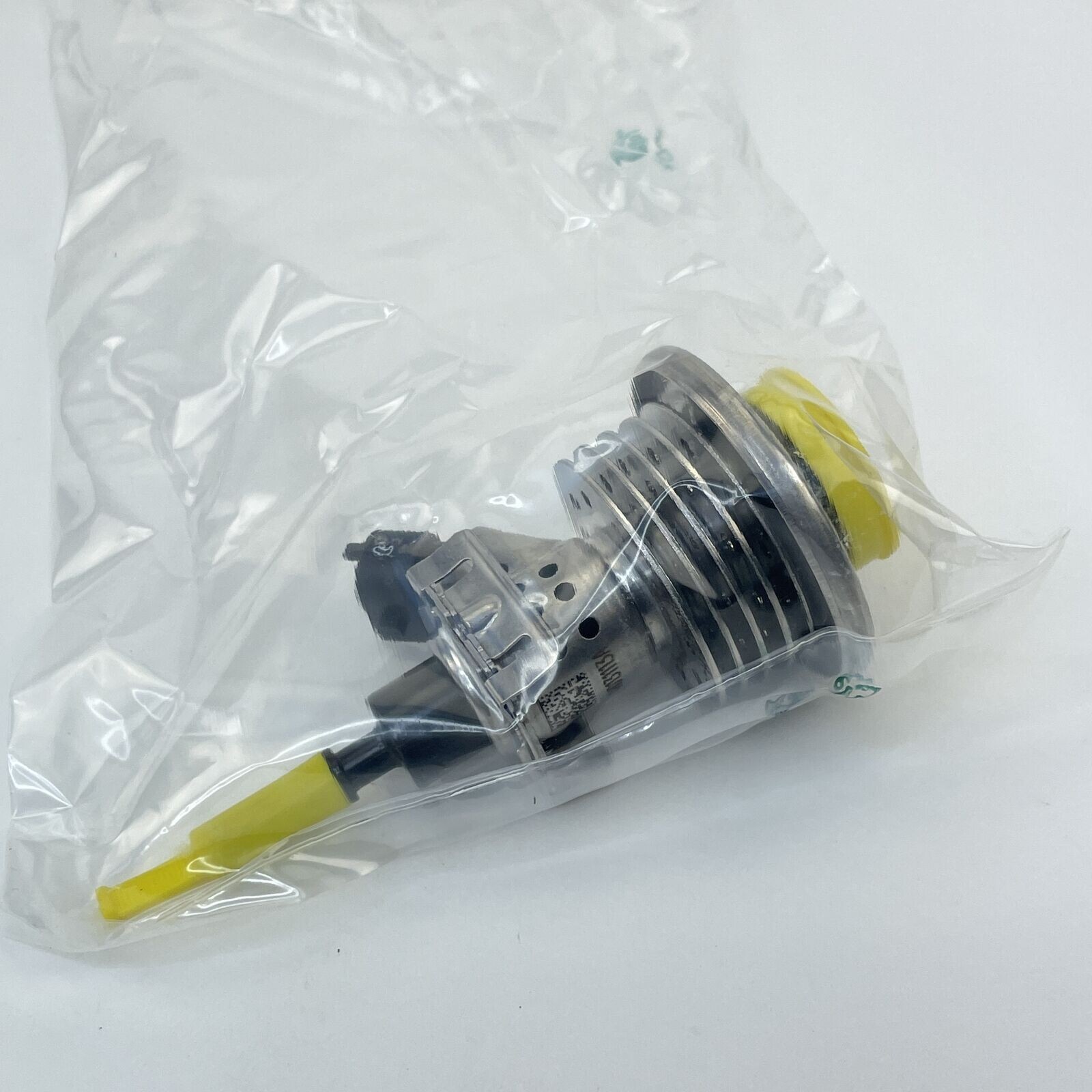 TOUAREG AUDI A6 A7 Q5 A6 A8 Bi-TDi AD BLUE INJECTOR GENUINE AUDI 4H0131113A