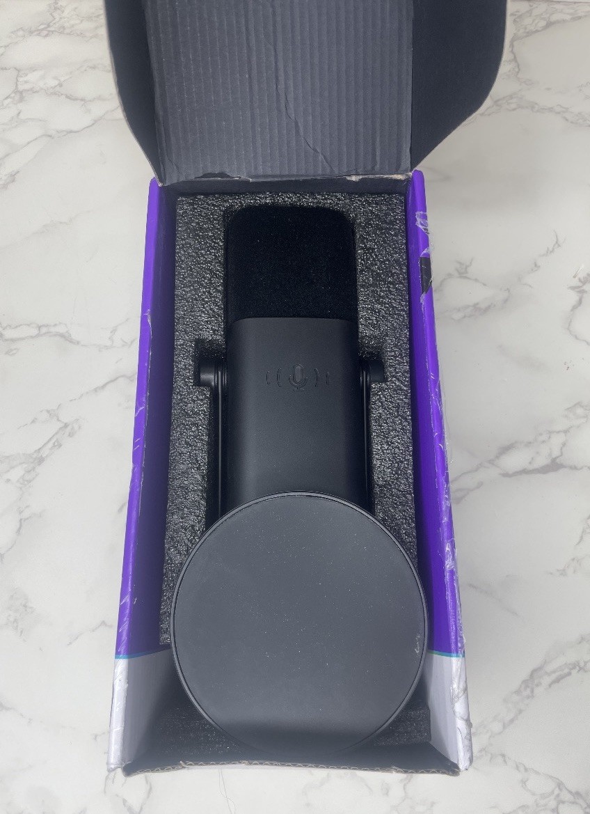 FIFINE Ampligame AM8 Dynamic Microphone