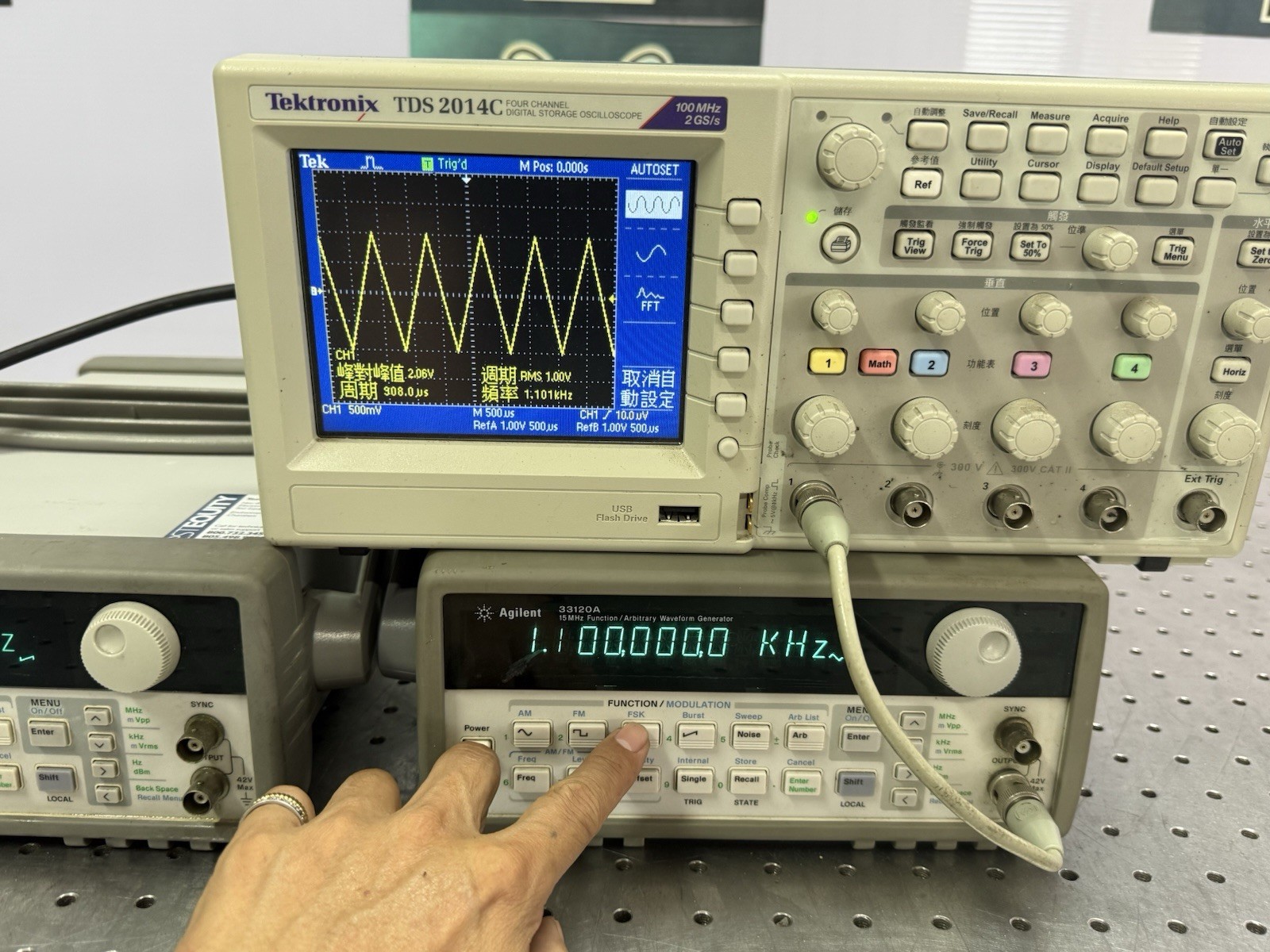 Agilent 33120A Function/Arbitrary Waveform Generator Tested Output AS-IS