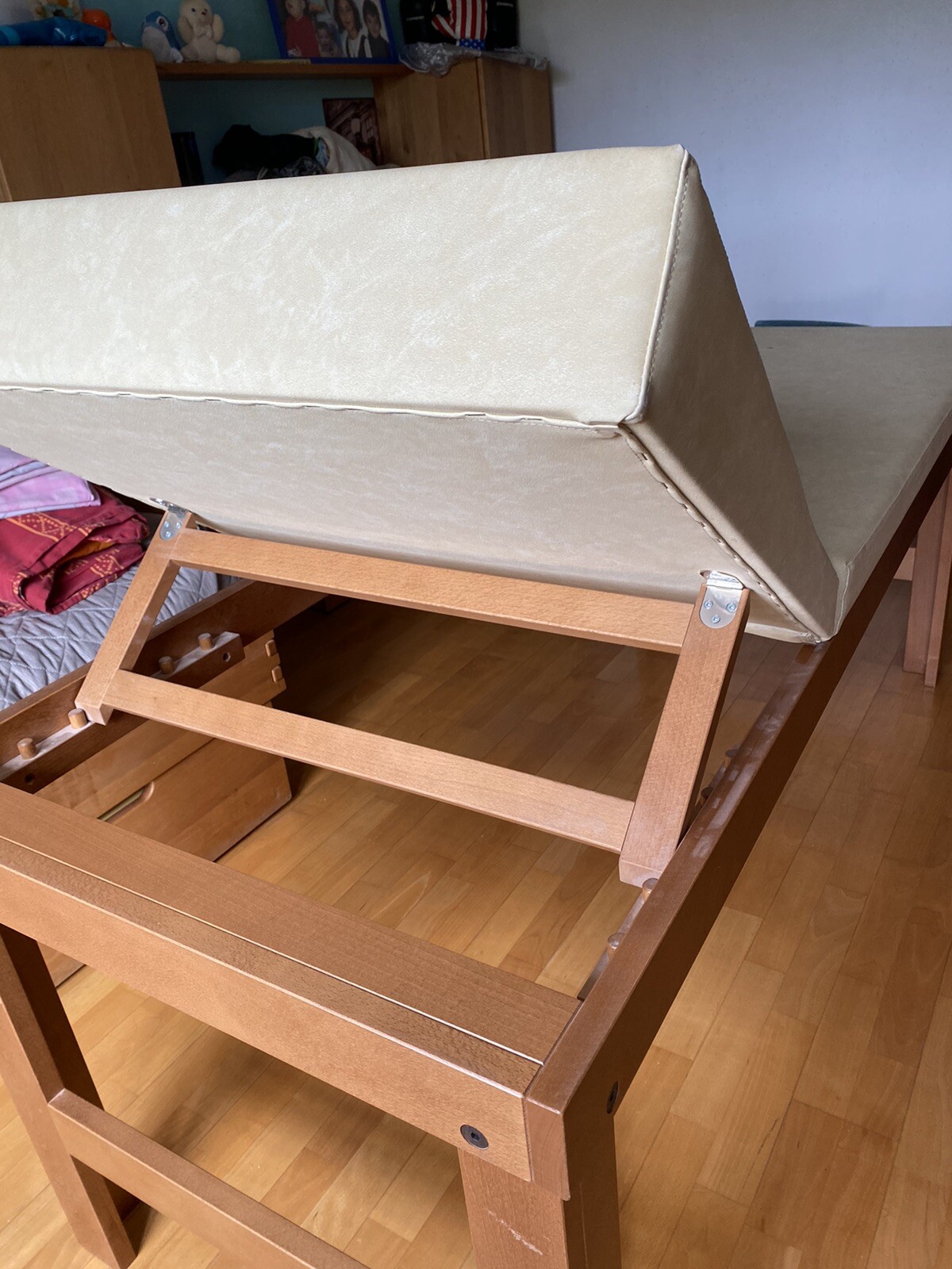 Massage table / Table de massage