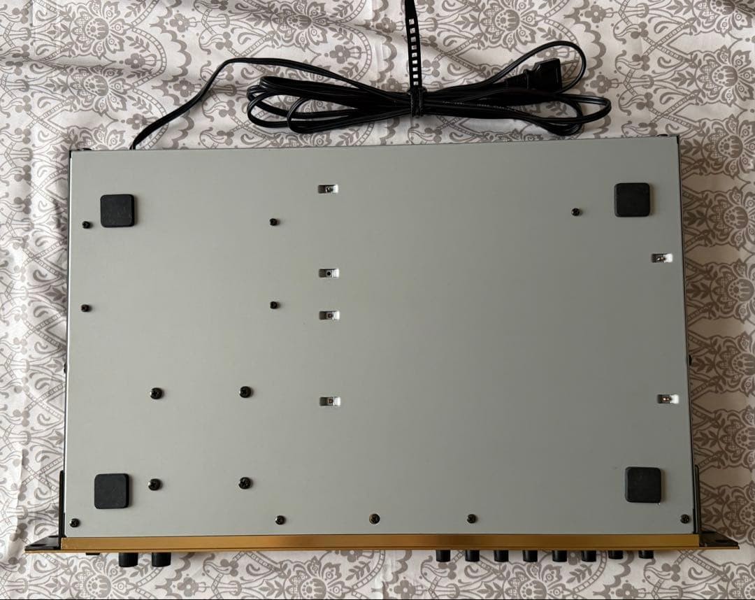 Roland GP-100 Guitar Preamp Processor