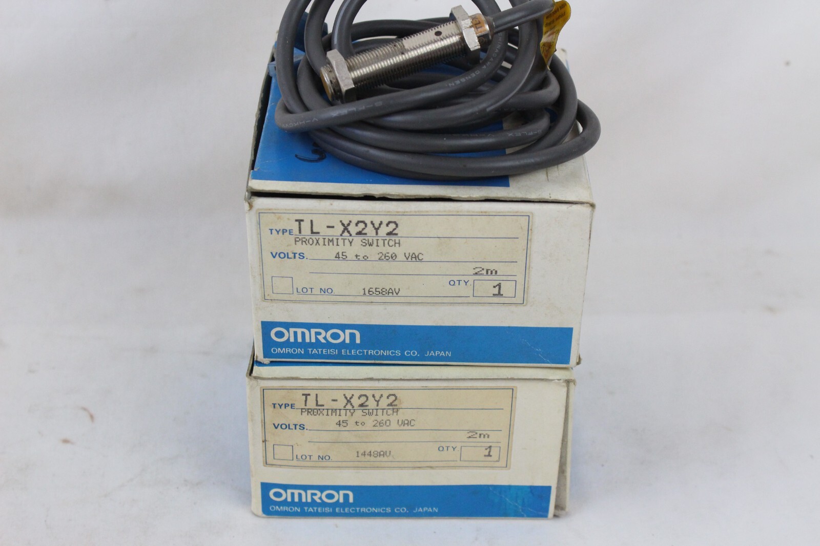 2 NEW NIB Omron TL-X2Y2 45 -260 VAC Proximity Switch Sensor Electronics Part Lot