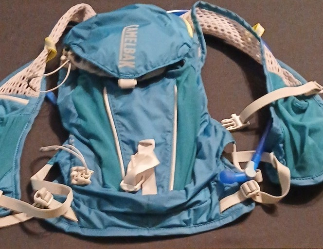 CamelBak Octane 10 10L Blue Hydration Pack Backpack w/ Drinking Tube, 2 Pockets