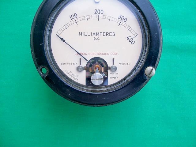 VINTAGE LAMBDA ELECTRONICS ROUND D.C. MILLIAMPERES PANEL METER 0-400