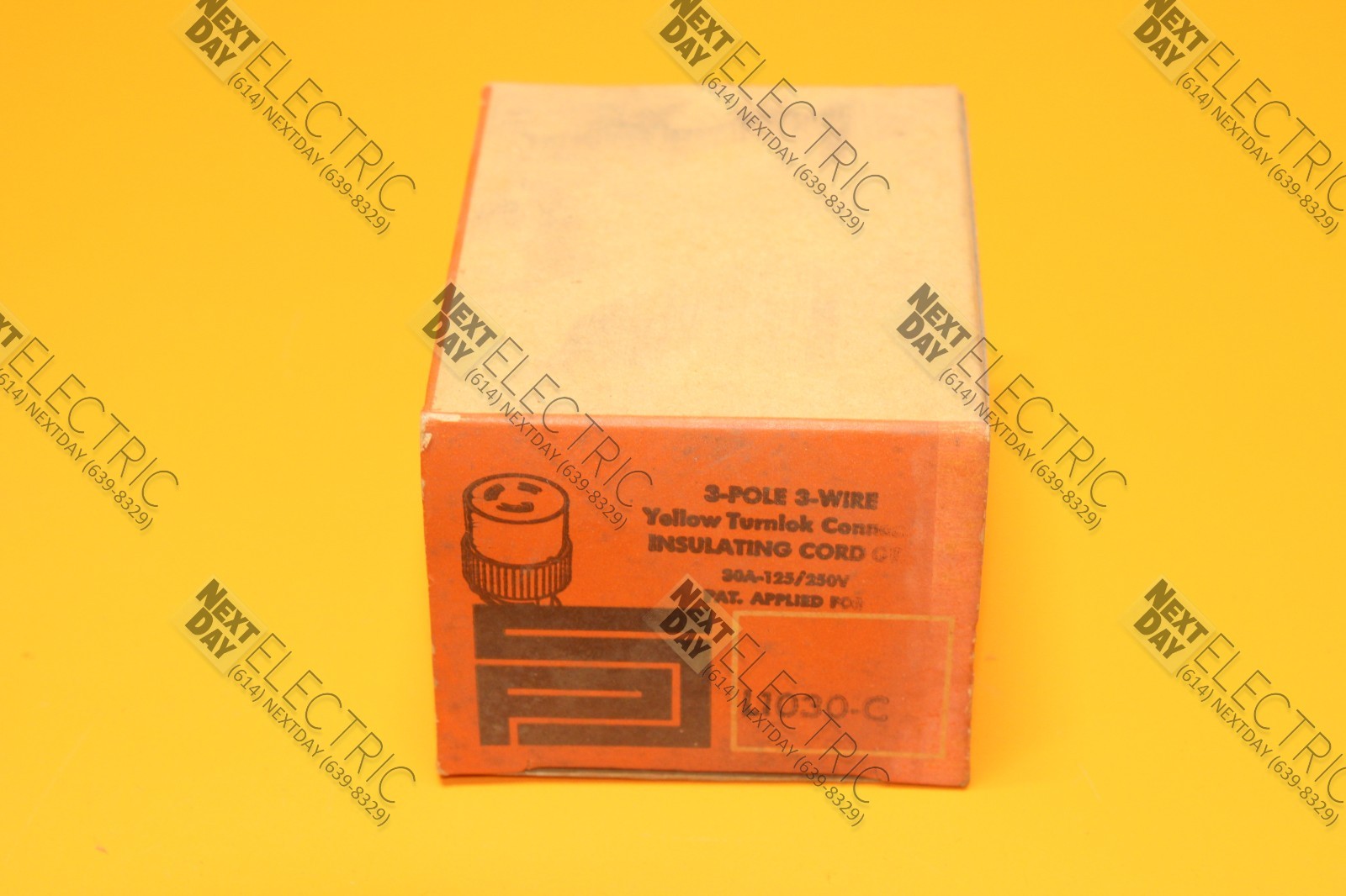 Pass & Seymour, L1030-C, 30a 125v 250v Cord Plug Female Legrand Turnlok LockLock