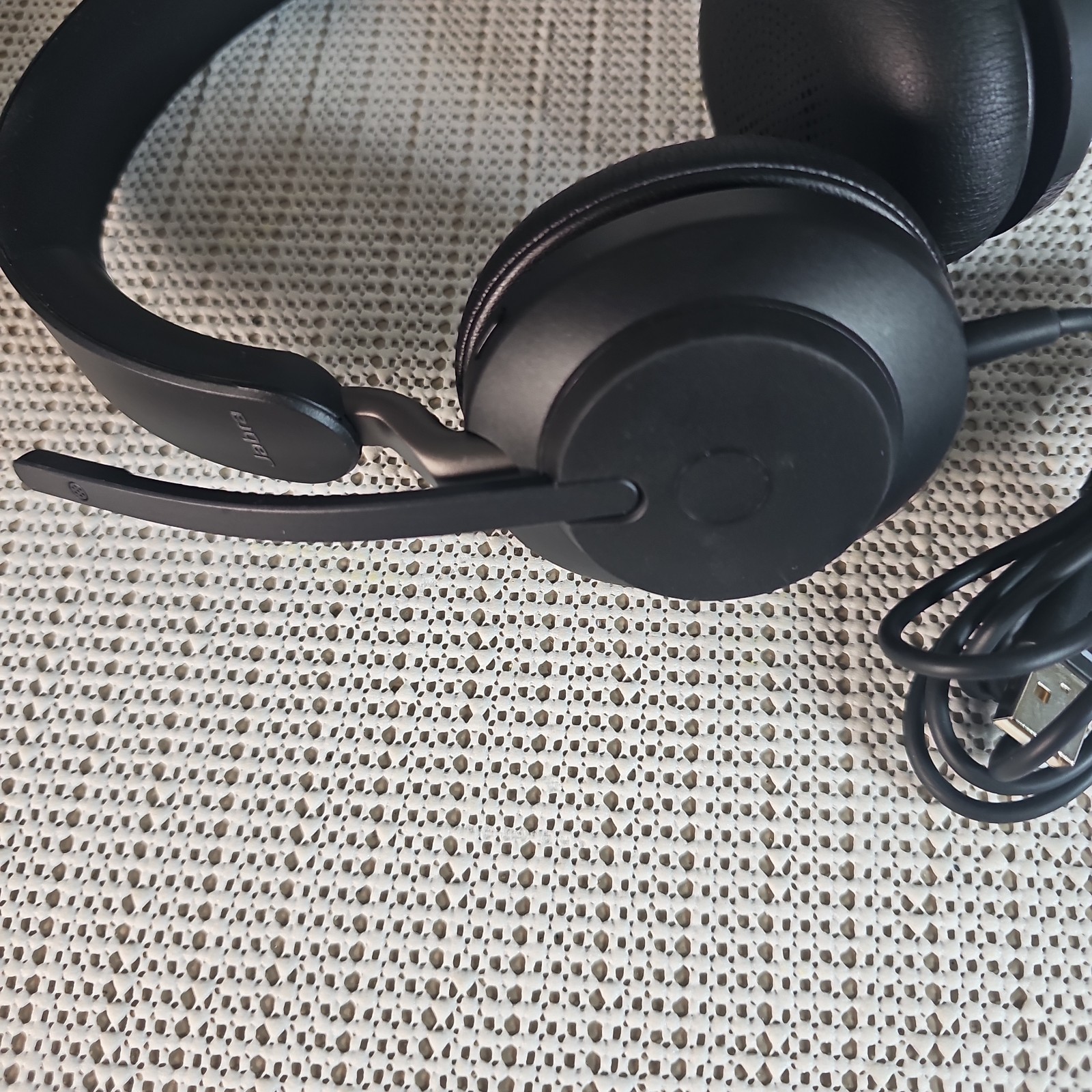 Jabra Evolve2 40 USB Wired Communication Headset Microphone Headphones