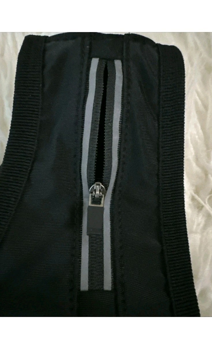 Zelvot Hydration Adjustable Hiking Running Vest No Flask Black Size Small