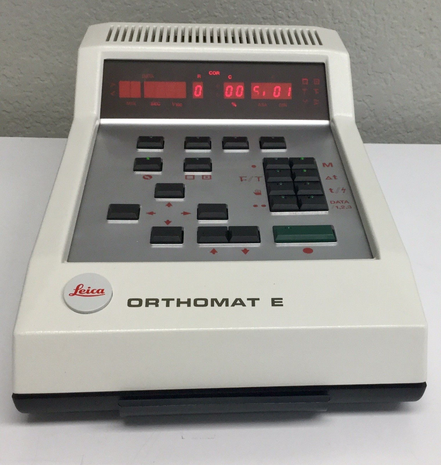 Leitz Orthomat-E Microscope Camera System