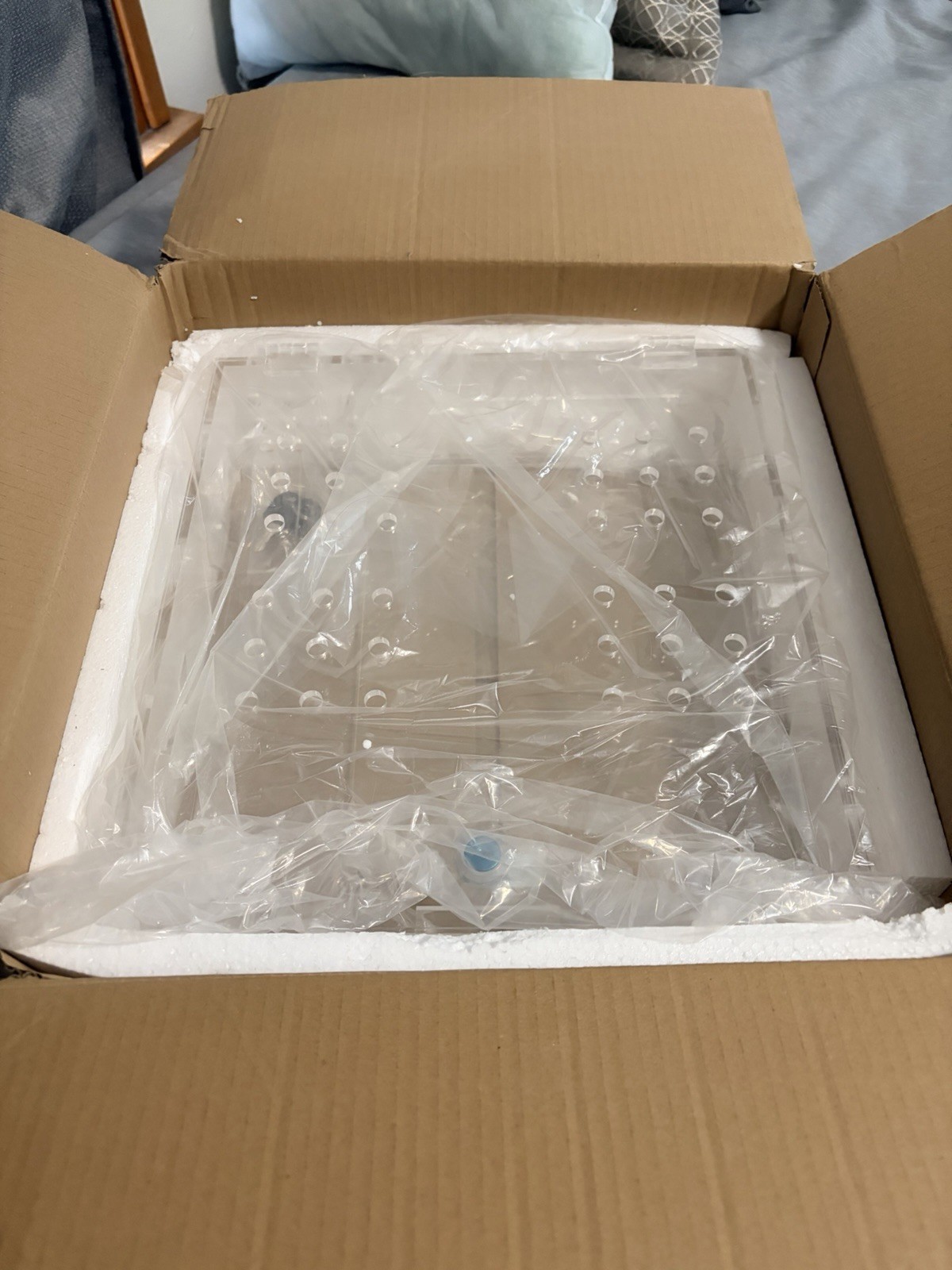 Skywin PS4 Console Lock Box Acrylic Case for Public Gaming Setup