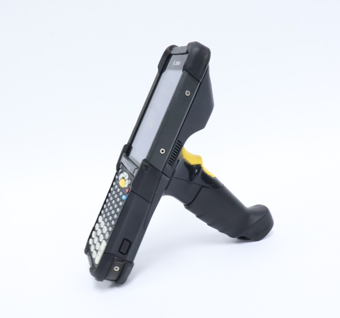 ZEBRA MC930B-GSEDG4NA Android Barcode Scanner Handheld Computer w/ Battery