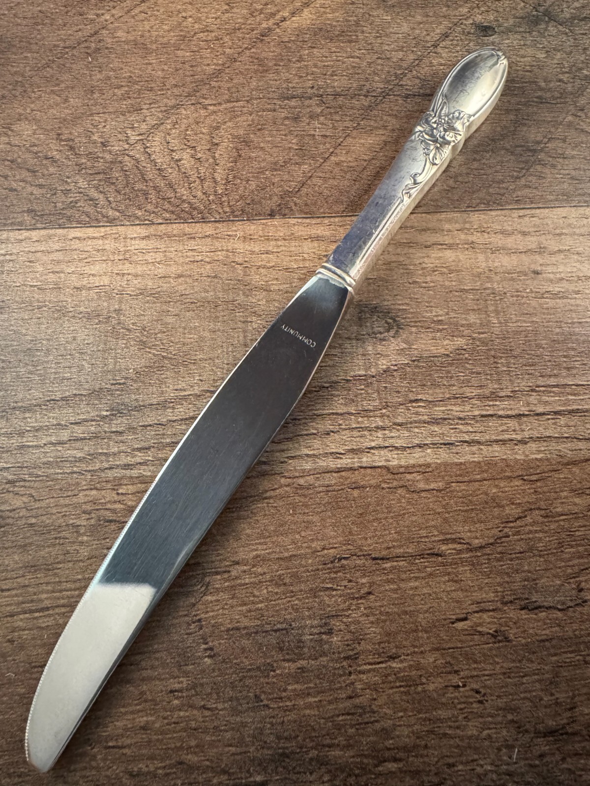 Community White Orchid Knife Silverplated