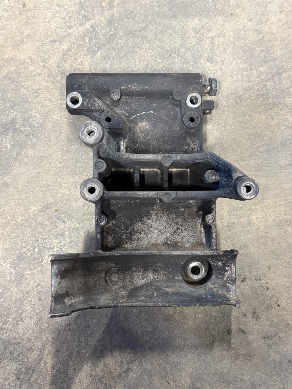 2011 Dodge Ram Fuel Filter Bracket 5256745