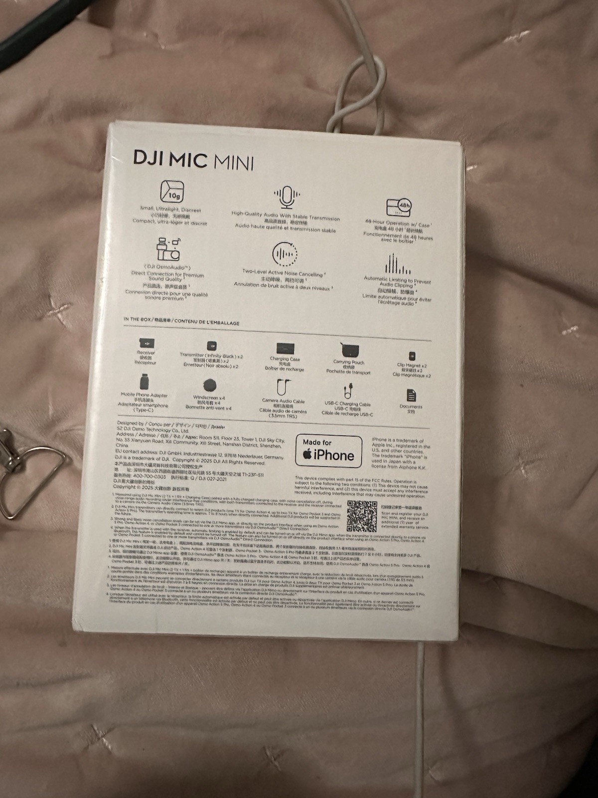 DJI Mic Mini Wireless Clip-On Microphone Noise-Cancelling for iPhone, Black
