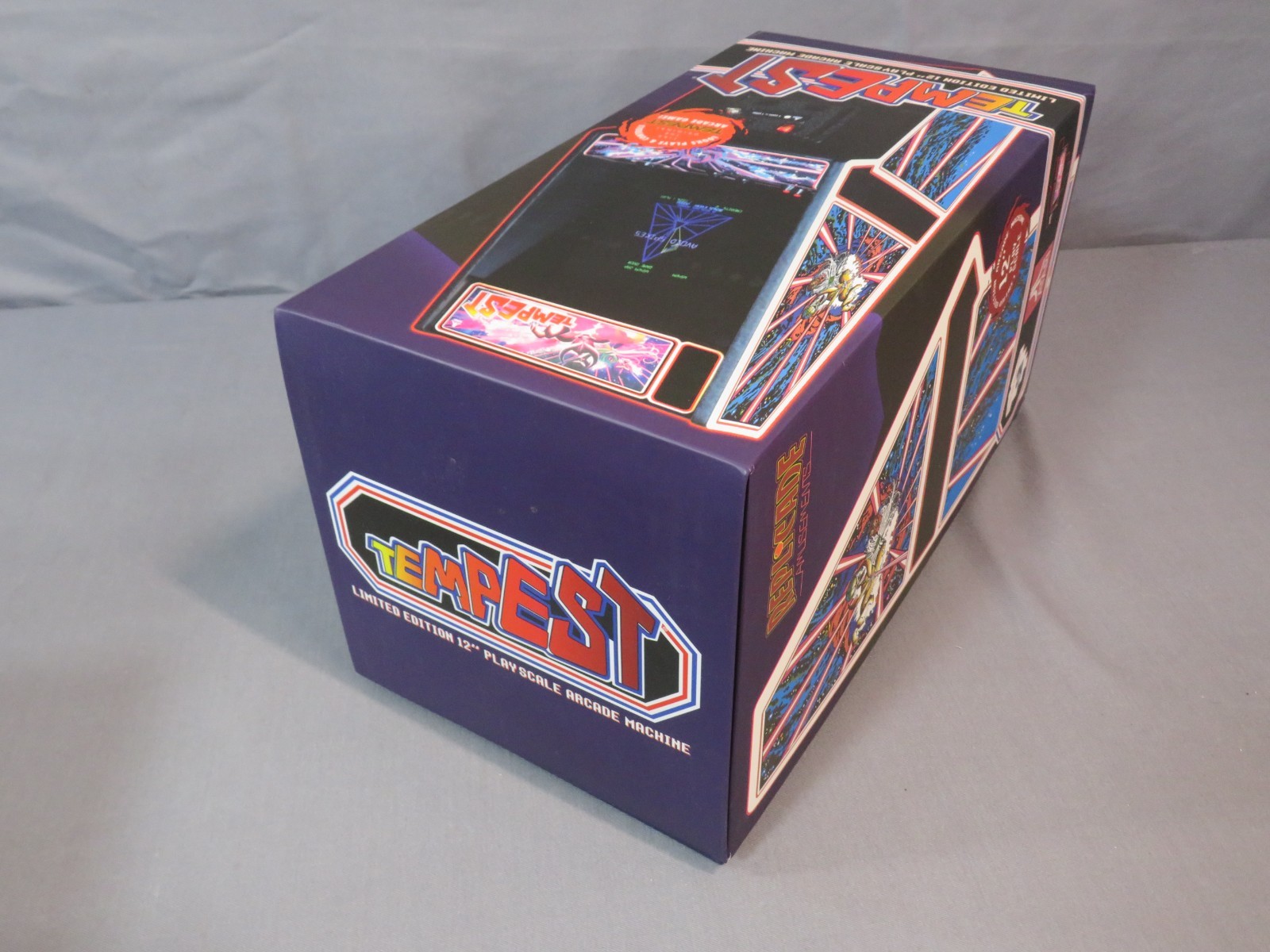 Replicade TEMPEST New Wave Toys 1/6 Scale Arcade Machine *UNUSED* Atari