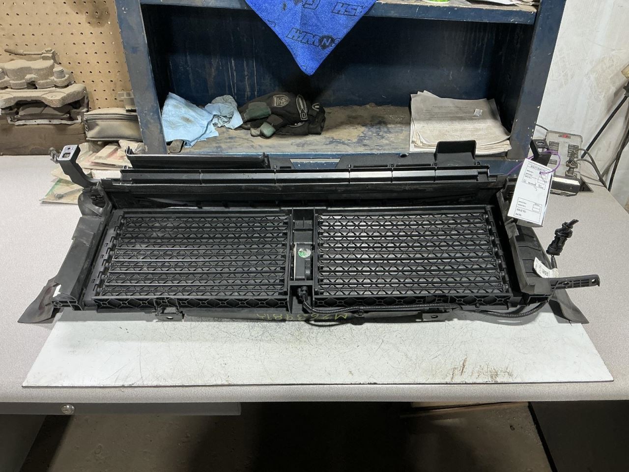 Air Shutter Fits 22-25 ENCORE GX 910355