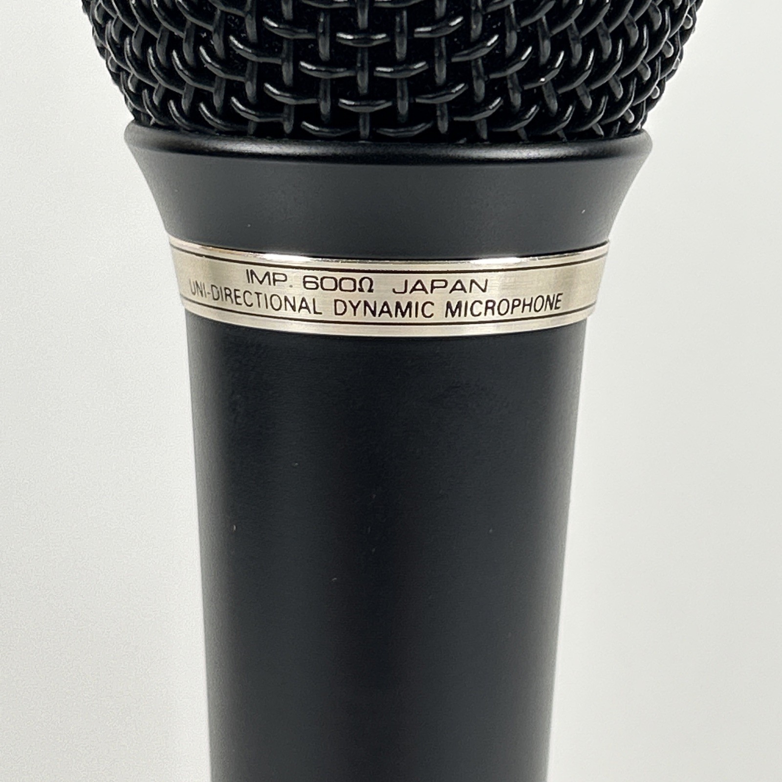 NAVA NA-168 Key Control UNI-Directional Dynamic Karaoke Microphone 600ohm