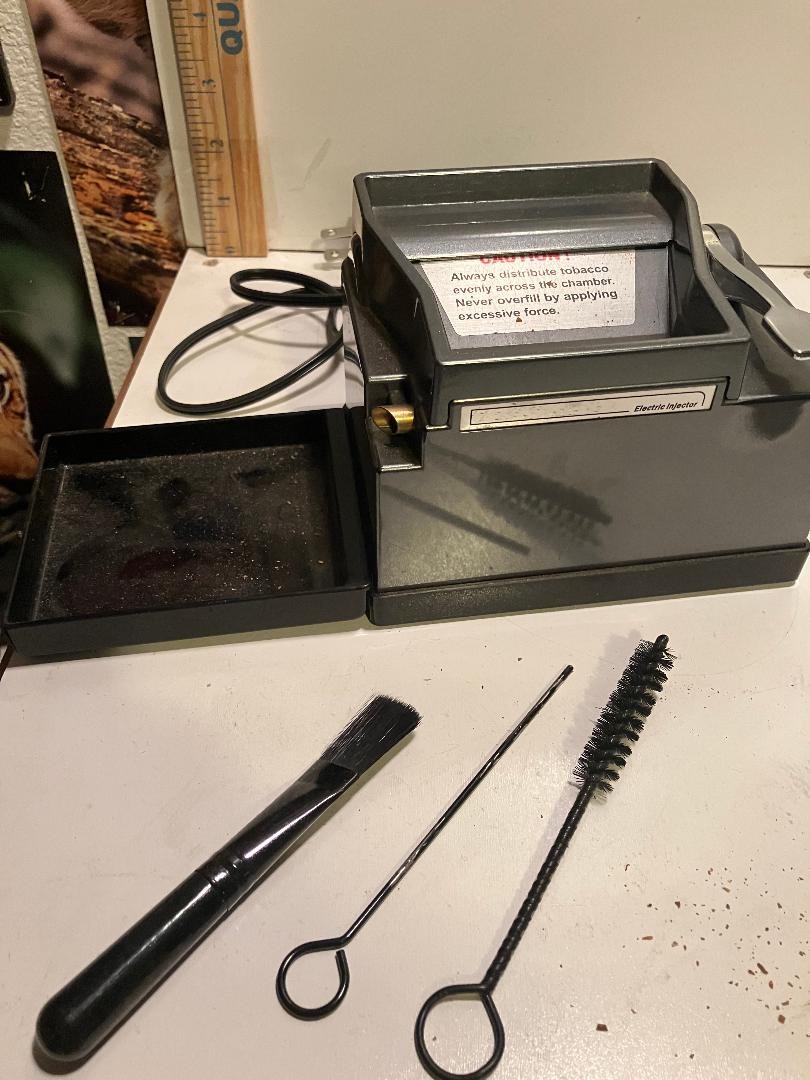 POWERMATIC II ELECTRIC CIGARETTE ROLLING MACHINE with ACCESSORIES - WORKS GREAT