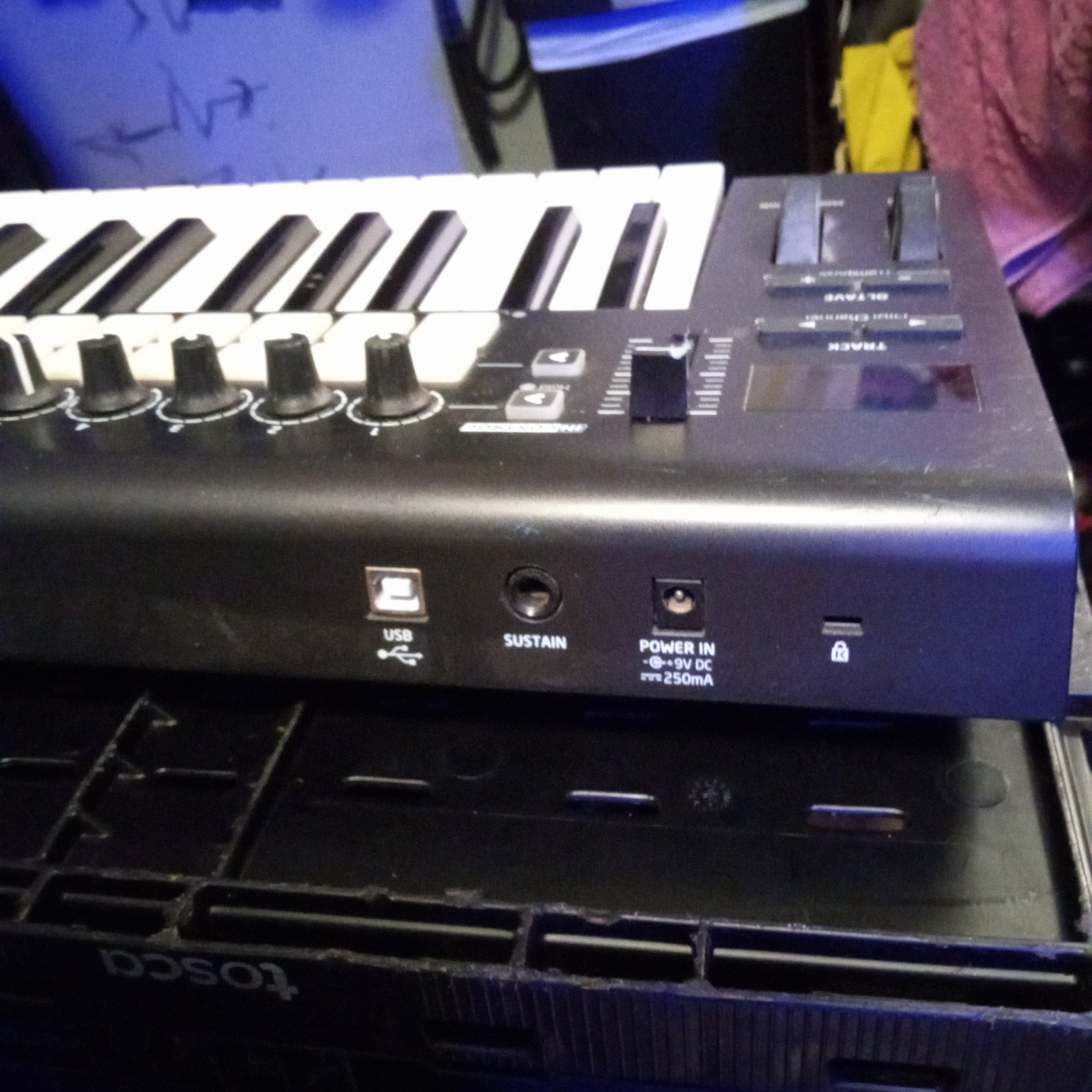 Novation Launchkey 25