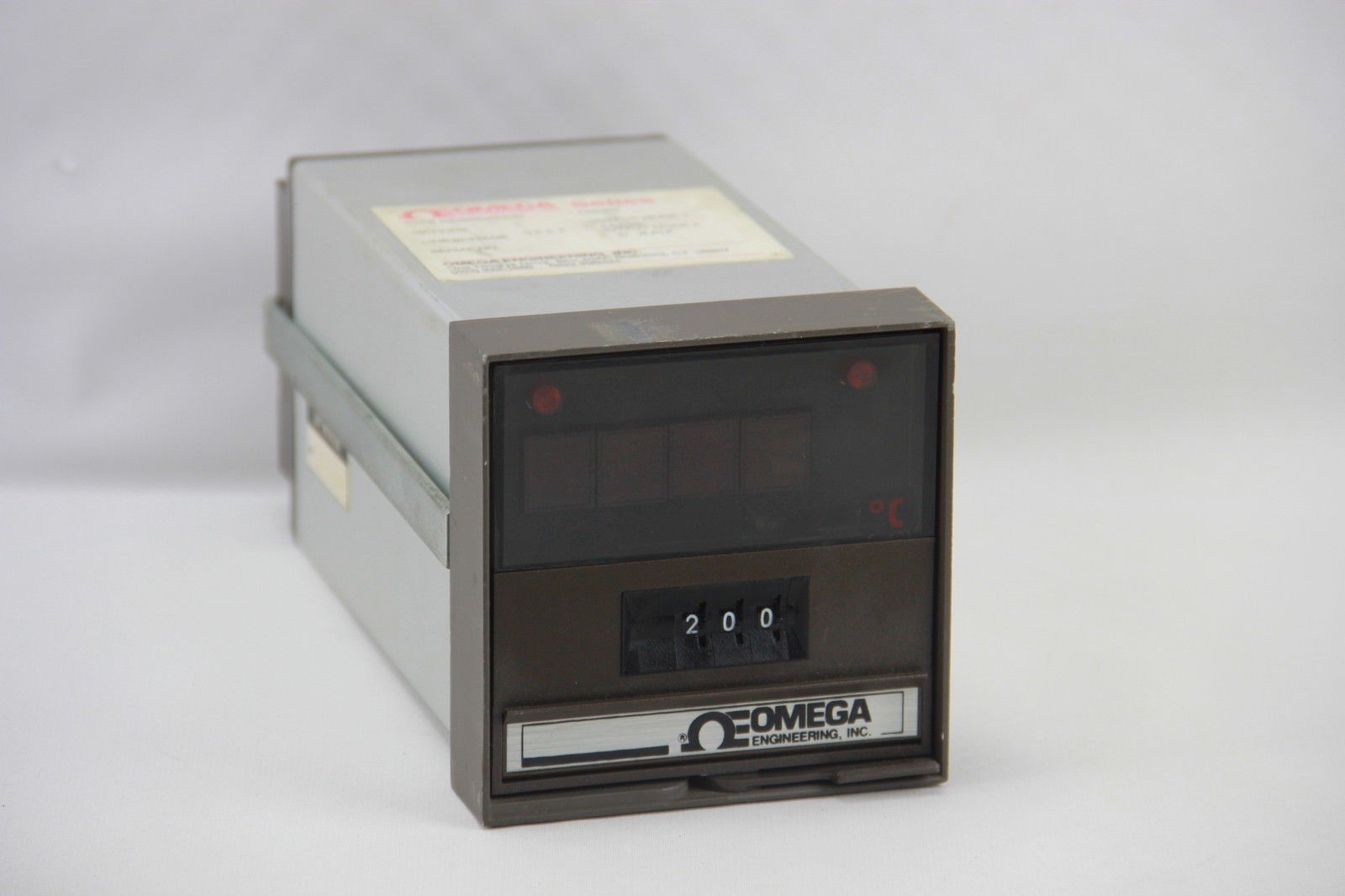 Omega 1612-3-0-899C Microprocessor Temperature Controller/Counter 120-240V