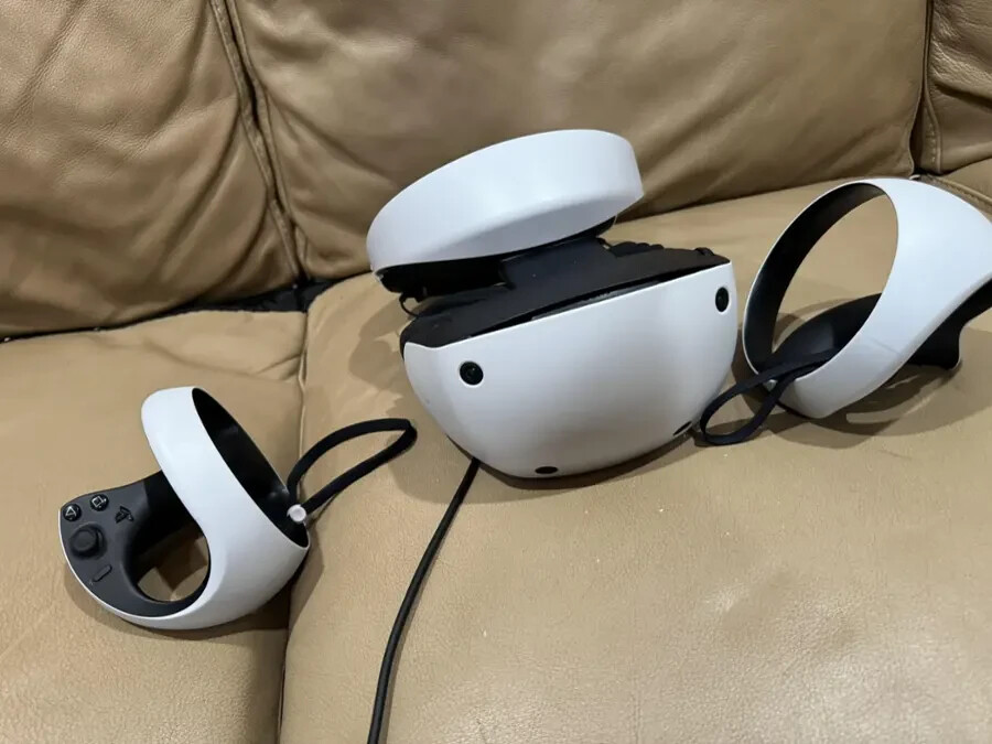 Refurbished Sony PlayStation VR2 Set for PS5 4K HDR CFI-ZVR1 Headset Controllers