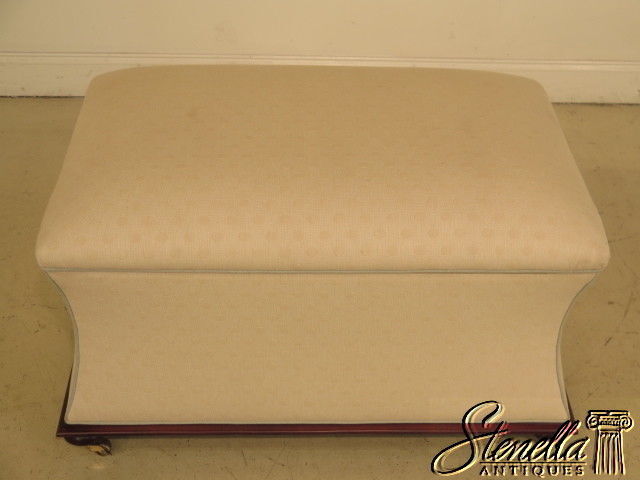 38684E: Large White Upholstered Flip Top Ottoman Or Chest Coffee Table