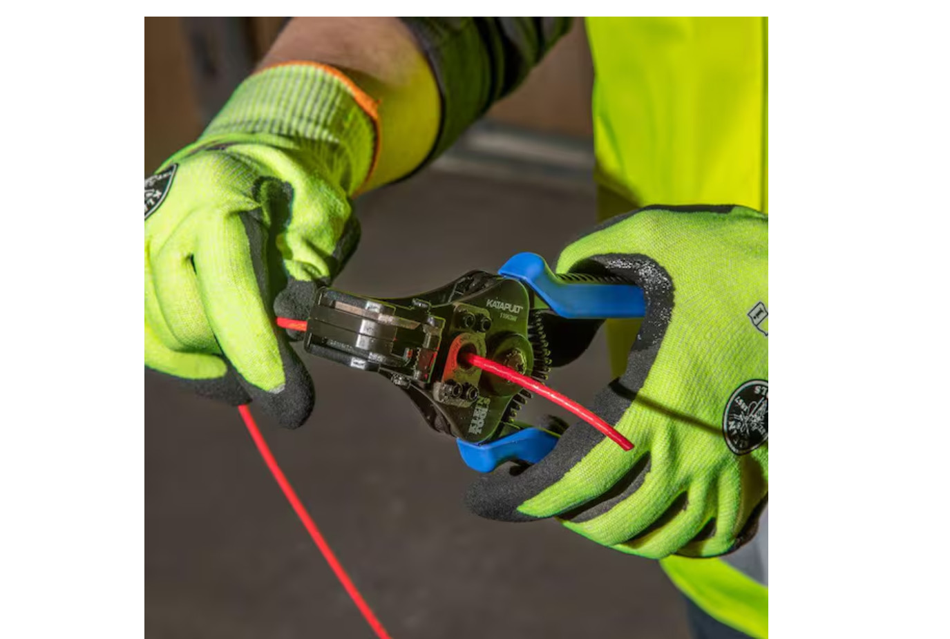 Katapult Wire Stripper & Cutter for 8-20 AWG Solid and 10-22 AWG Stranded Wire