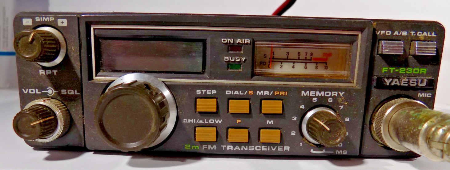 YAESU FT-230R FM TRANSCEIVER YM-47 **POWERS UP** Japan