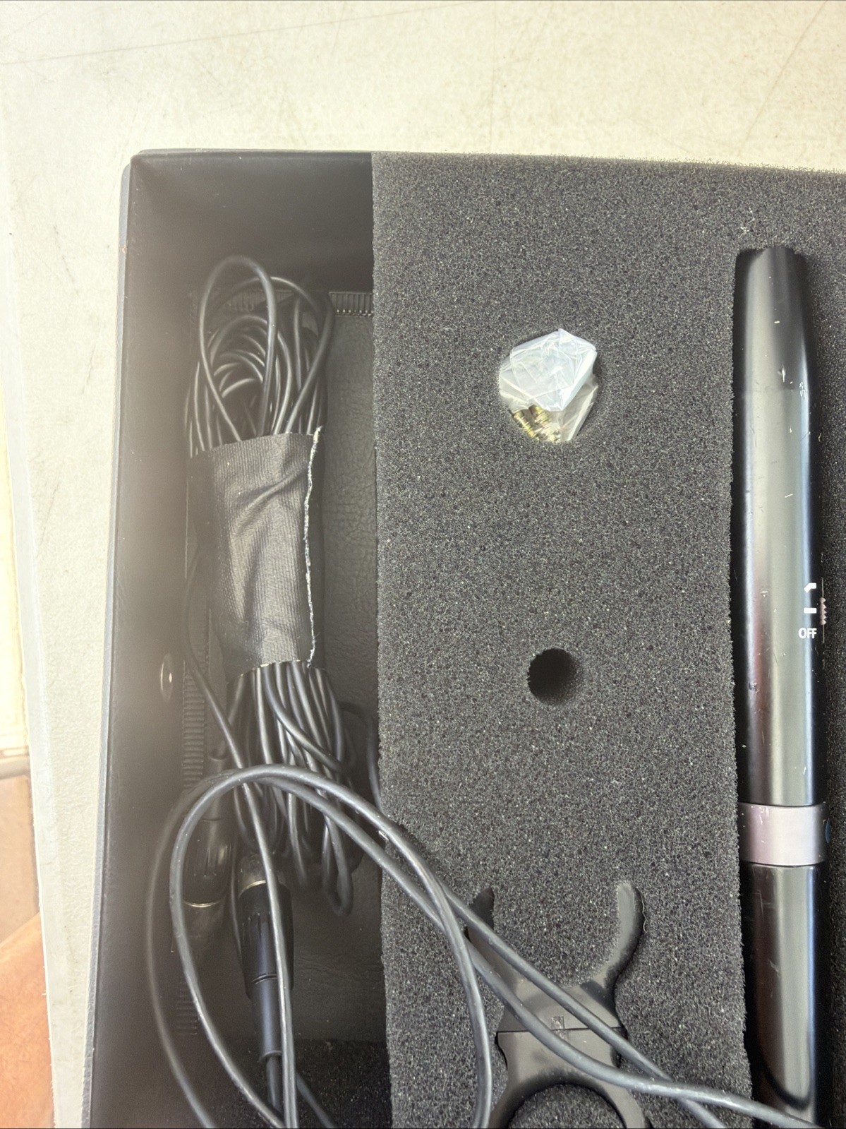 Audio-Technica AT-871 Unidirectional Condenser Boundary Mic UNTESTED