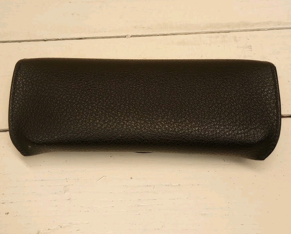Authentic NEW Ray-Ban Sunglasses Leather Case with snap top- Black