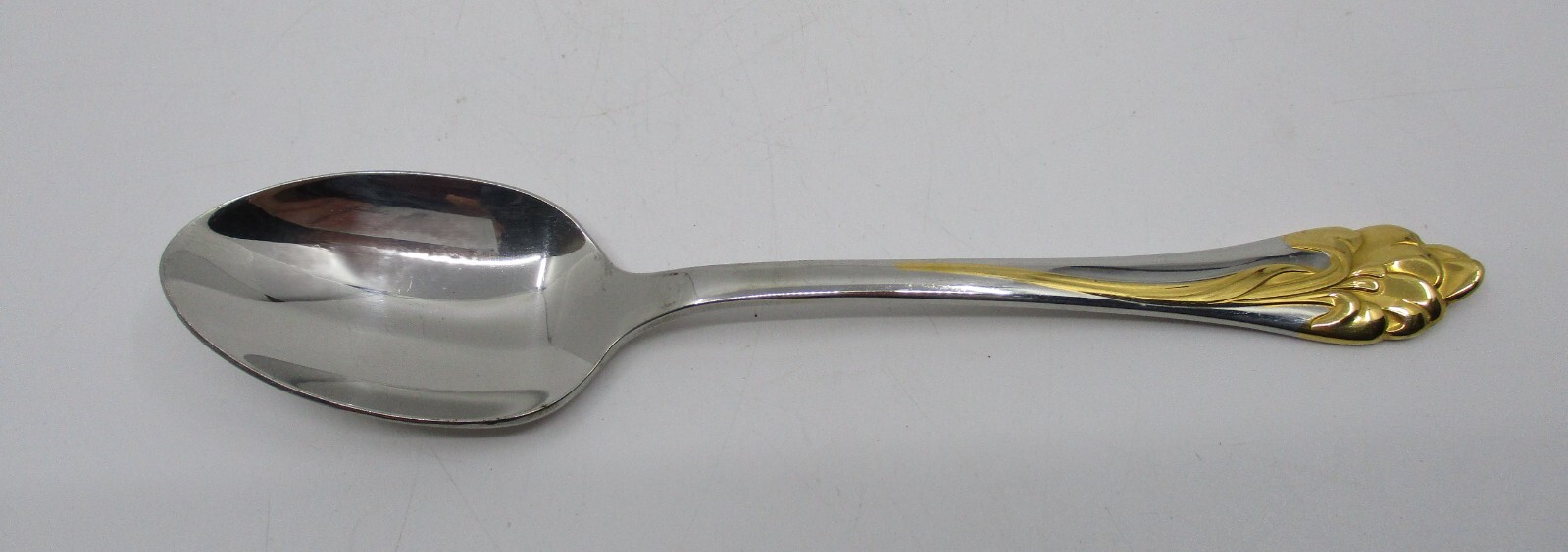 ONEIDA STAINLESS GOLDEN AMARYLLIS TEASPOON - 6 1/8"- 3I