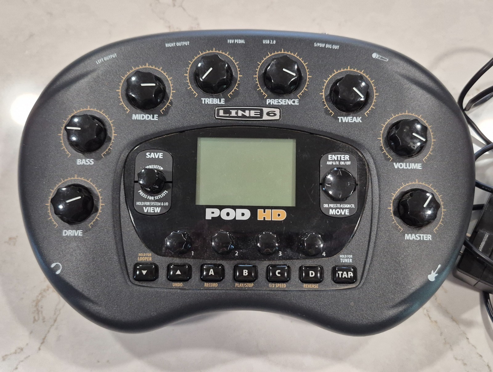 Line 6 POD HD Desktop Guitar Multi-Effect Processor w/ Power Cord