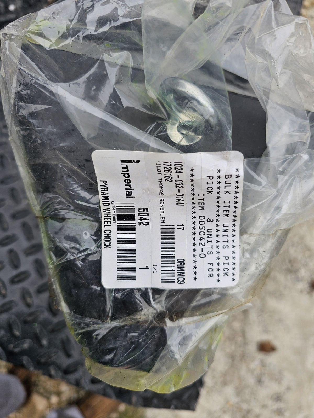 Pyramid Wheel Chock 0020420 Imperial 5042