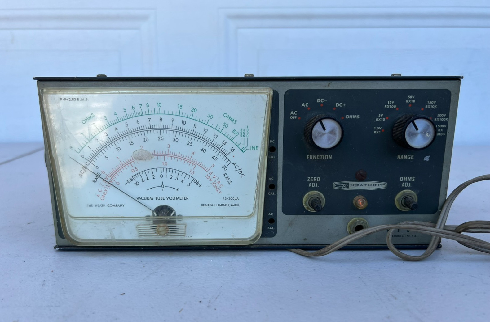 *TESTED Vintage Heathkit IM-13 VTVM Vacuum Tube Voltmeter Analog 0-1500V AC/DC