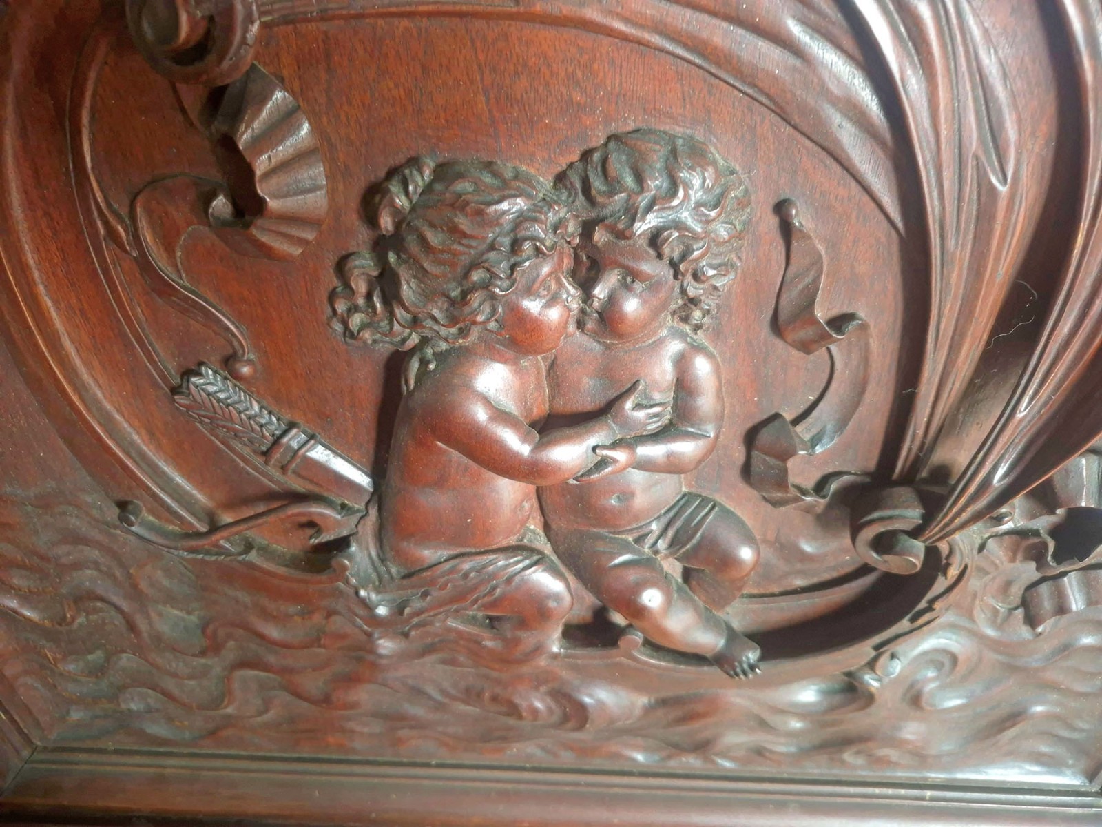 HORNER QUALITY FIGURAL CARVED PANELS TWIN HEADBOARDS