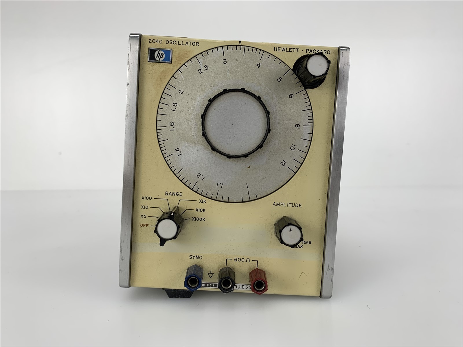 Vintage HP Hewlett Packard 204C Oscillator 5Hz-1.2MHz