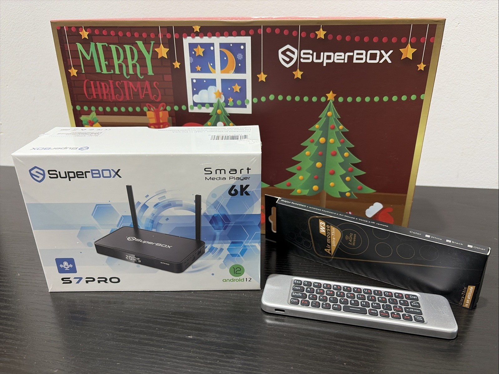 NEW 2027 SUPERBOX S7 PRO SMART MEDIA ANDROID TV! APPLE STYLE REMOTE! BUNDLE DEAL