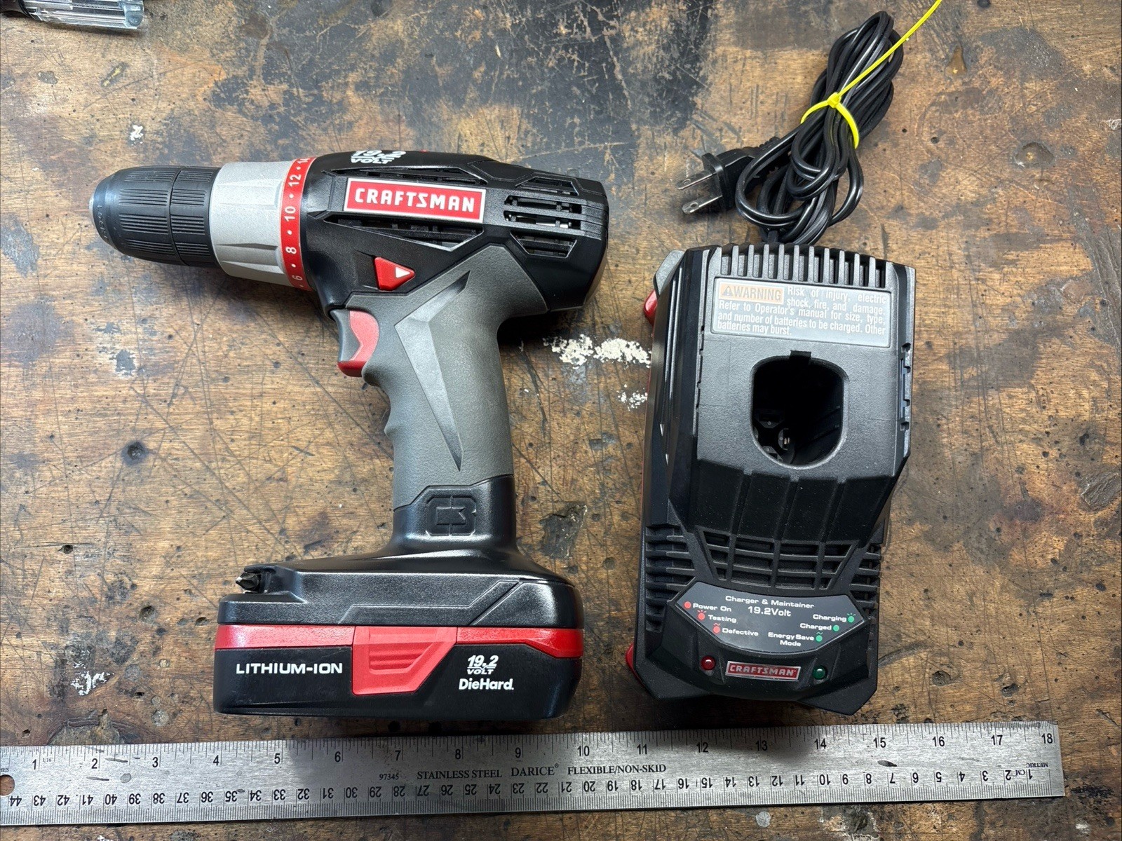 Craftsman C3 19.2v Volt 1/2" Drill Driver 315.DD2010 With Battery & Charger Nice