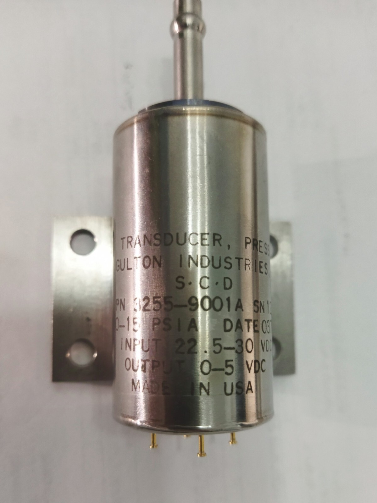 P/N 3255-9001A PRESSURE TRANSDUCER 0-15 PSI 5-30VDC.