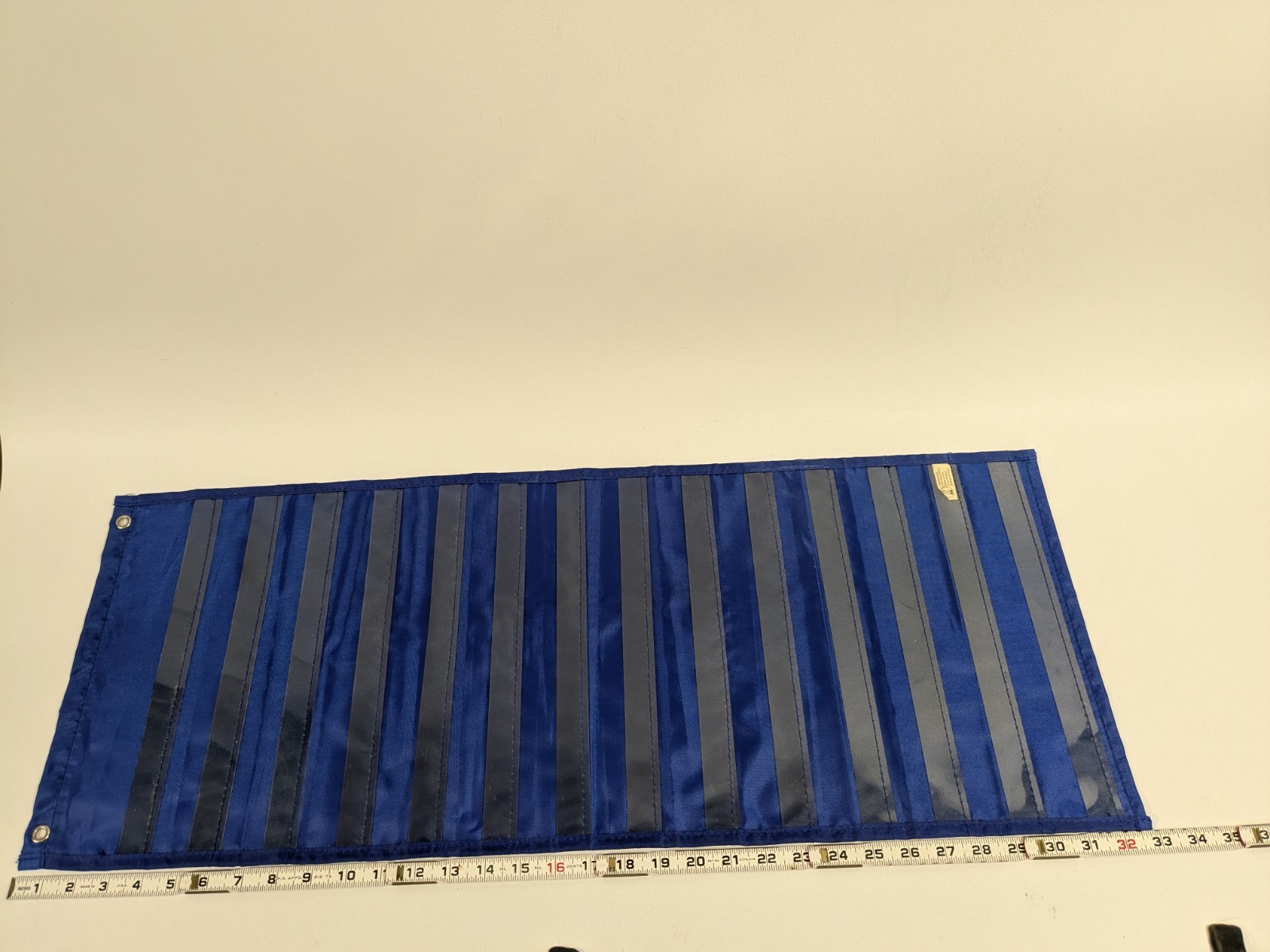 Carson-Dellosa Single Column Deluxe Pocket Chart Pre-Owned Some Marks 33x13