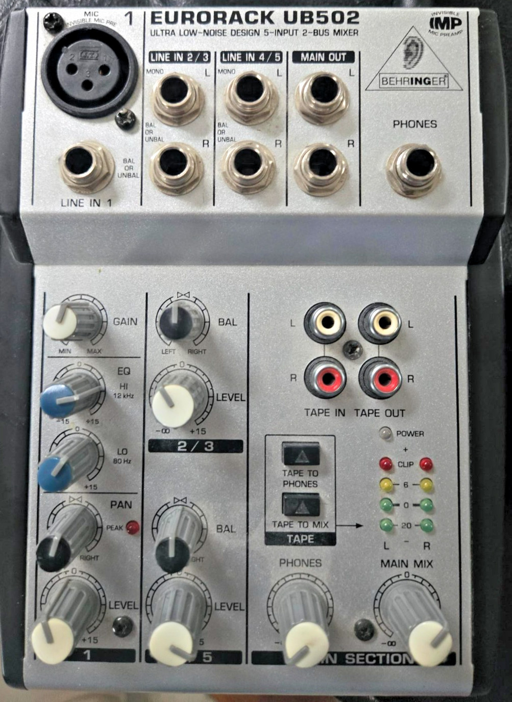 Analog Mixer - Eurorack UB502 Behringer With Original Power Supply - USED