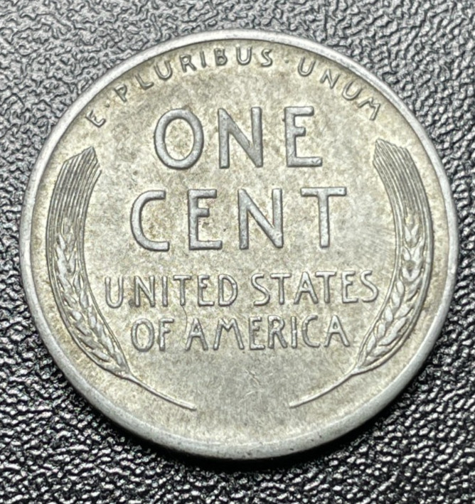 1943 Wheat Cent/ Penny ** Steel WW2 War Cent ** Extra Fine Condition