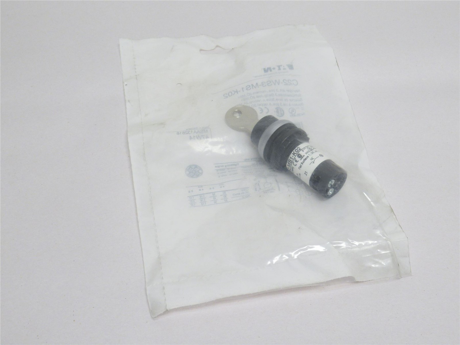 240279 New-No Box; Eaton C22-WS3-MS1-K02 Keyed Selector Switch; 3-Pos; Moment
