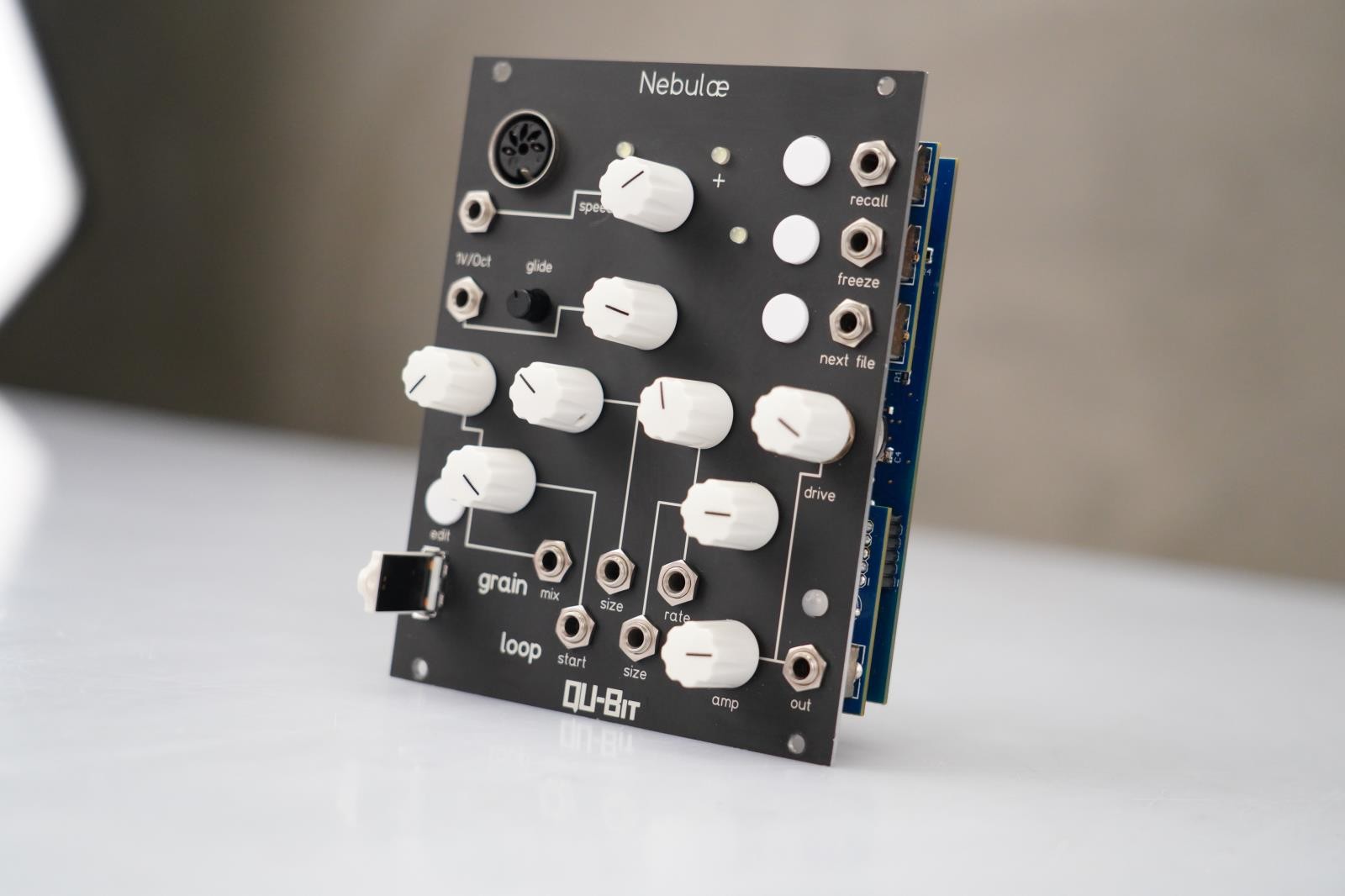 Qu-Bit Nebulae v1 Eurorack Module w/ Tiptop Stackcables #58638