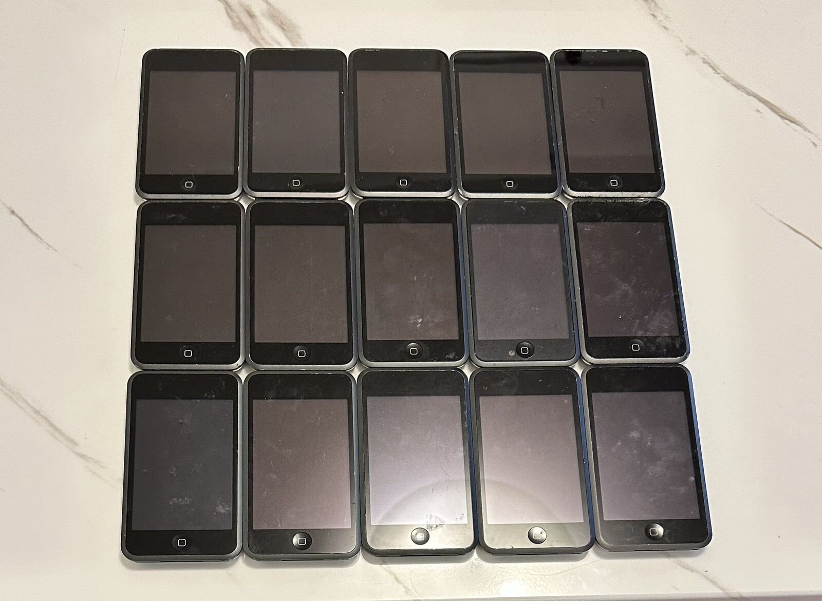 Apple iPod Touch 1st Generation Black 8/16/32 GB For Parts Untested (Lot Of 15)